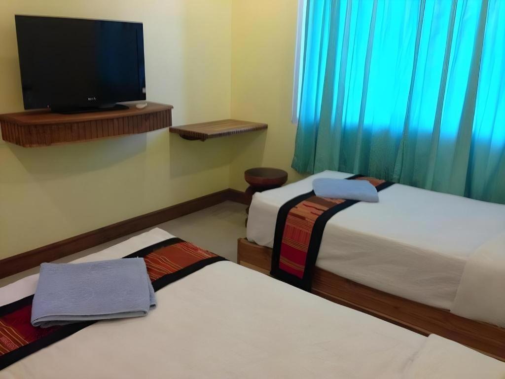 Lankham Hotel Паксе Екстер'єр фото