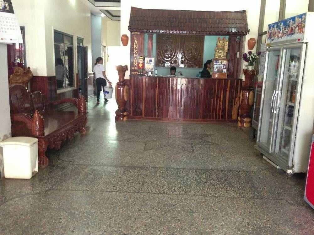 Lankham Hotel Паксе Екстер'єр фото