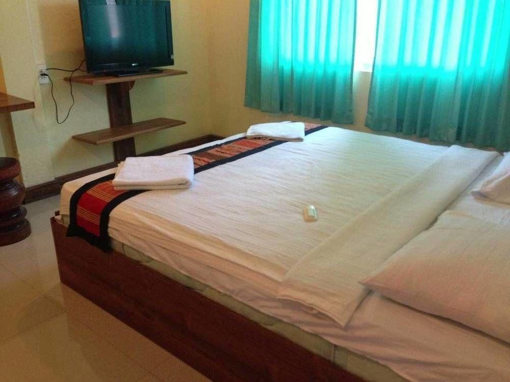 Lankham Hotel Паксе Екстер'єр фото